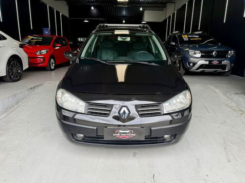 renault grand tour dynamique 20102011 carro sao bernardo do campo sp impecavel otimo custo beneficio com acionamento start de ignicao amplo espaco interno com midia gpsacompanha laudo cautelar aprovado chave reserva manual do proprietario revisado e garantia total aceitamos seu auto na troca financiamento com ou sem entrada consulte nos ipva pago opcionalisabertura int da tampa do comb abertura interna do porta malas air bag duplo alarme ar condicionado ar quente bluetooth cd player controle de som no volante desembacador traseiro direcao hidraulica encosto de cabeca traseiro engate farol de neblina freios abs gps limpador traseiro para choque na cor do veiculo retrovisor na cor do veiculo retrovisores eletricos rodas de liga leve sensor de estacionamento trava central trio eletrico vidros verdes one motors certeza do melhor negocio consulte um de nossos consultores nos reservamos no direito de corrigir qualquer tipo de erro de digitacao carro sao bernardo do campo sp renault renault grand tour dynamique 20102011 2011 gasolina automatico van 111394 preto 4 portas alarme ar condicionado banco com regulagem de altura airbag ar quente travas eletricas farol de neblina