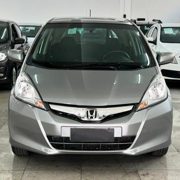 honda fit lx 2012 carro barueri sp honda fit lx 2012 aut confianca economia conforto 2012 14 flex 91 mil km automatico direcao eletrica ar condicionado vidro eletrico nas 4 portas roda de liga leve retrovisor eletrico veiculo em rarissimo estado de conservacao dificil achar outro carro barueri sp honda fit lx 2012 aut 2012 flex automatico hatch 91000 prata 4 portas