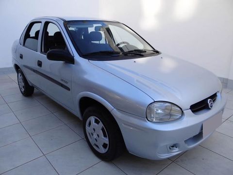 carro Guarulhos - SP chevrolet corsa classic 2007 flex sedan ✔️ANO  2007
✔️COMBUSTIVEL:FLEX  
 ✔️ESPECIE:SEDAN                         
✔️POTENCIA  1.000   CILINDRADAS
✔️MECÂNICA TOTALMENTE REVISADO
✔️NA COR  PRATA                                                                                                   
✔️VEÍCULO NUNCA BATIDA 
✔️TRANSMISSAO  MANUAL                                                              
✔️ APENAS  109.000  KM ORIGINAIS