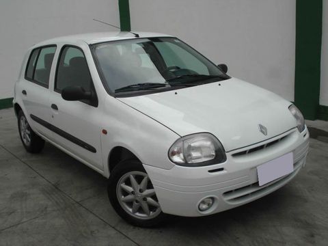 renault clio carro barueri sp mecanica totalmente revisado na cor branco veiculo nunca batida transmissao manual carro barueri sp renault renault clio rt 10 4p 16v 2001 gasolina manual hatch 160000 branco 4 portas