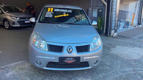 renault sandero 10 16v expression hi flex 5p carro sao bernardo do campo sp sandero expression 10 2011 completo garantia mecanica de 3 meses laudo cautelar 100 aprovado financiamento em ate 48 meses mesmo para autonomos e sem cnh consulte condicoes entrada parcelada em ate 21 vezes no cartao de credito consulte condicoes one motors certeza do melhor negocio nos reservamos no direito de corrigir qualquer tipo de erro de digitacao carro sao bernardo do campo sp renault sandero 2011 flex manual hatch 175539 prata 4 portas alarme ar condicionado encosto de cabeca traseiro volante com regulagem de altura airbag ar quente desembacador traseiro travas eletricas vidros eletricos direcao hidraulica radio