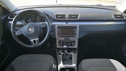 Volkswagen Passat cinza 1.6 2011  9476