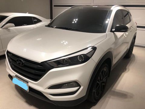 New Tucson 6878